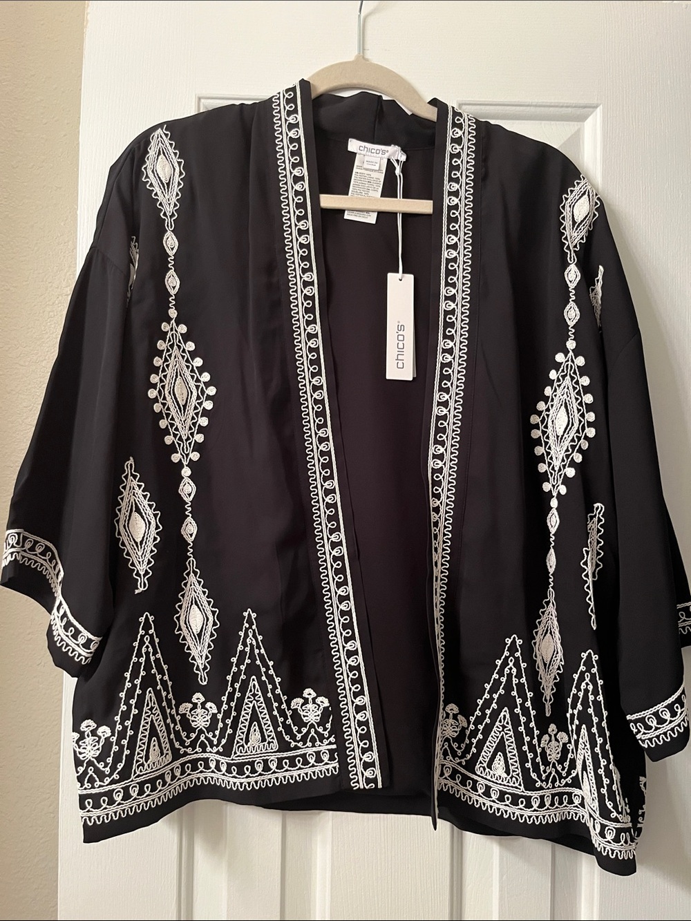 Chico's Black Open Embroidered Kimono Jacket with White Detailing